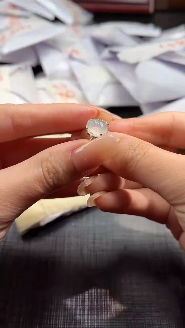【闪购商品】翡翠手串未镶嵌100641107