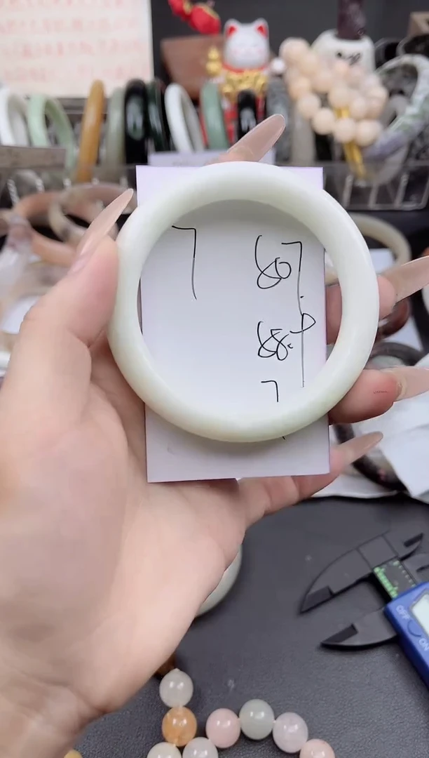 未镶嵌手镯石英质玉507