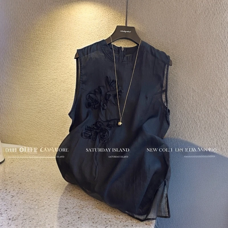 老钱风设计感立体花朵圆领无袖背心小衫女2025夏新款轻薄透气上衣