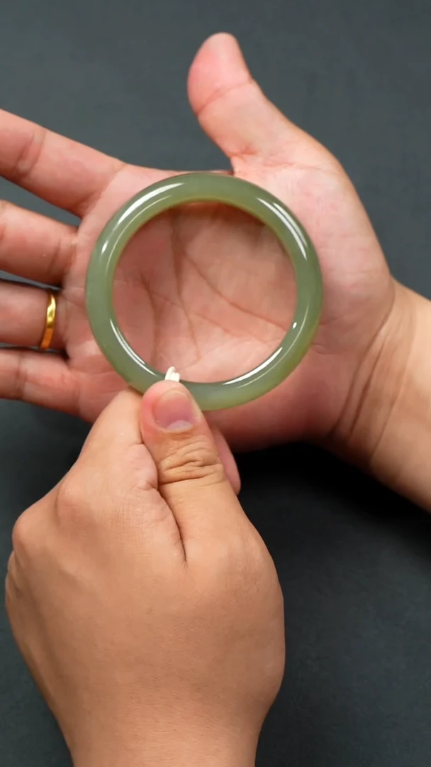 和田玉手镯未镶嵌A0032-57