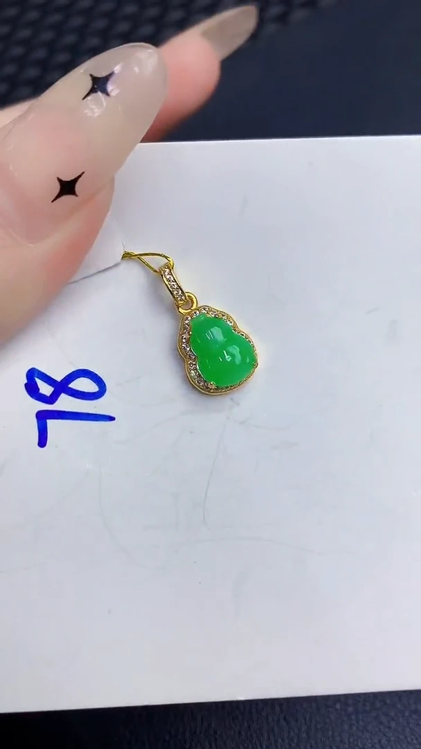 颈饰未镶嵌翡翠缅甸天然翡翠A货