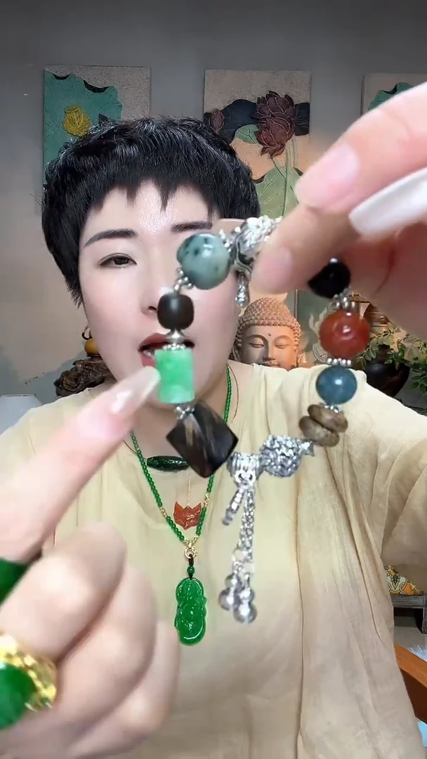 吊坠(赠链)合金翡翠740