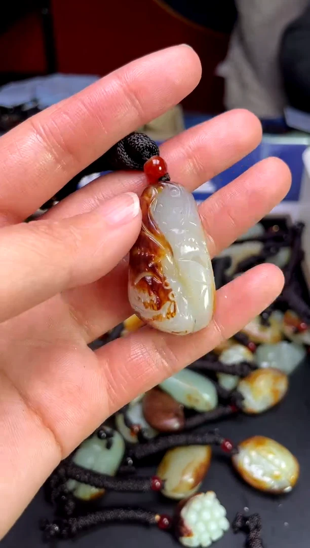 【闪购商品】和田玉颈饰未镶嵌1