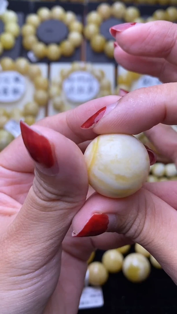 未镶嵌琥珀裸石大小姐珠宝68