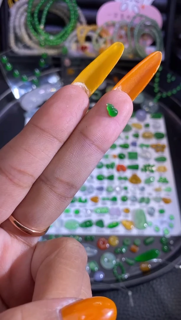 未镶嵌挂件翡翠葫芦