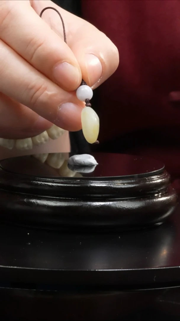 【闪购商品】和田玉吊坠(不含链)未镶嵌2.6克和田玉原石