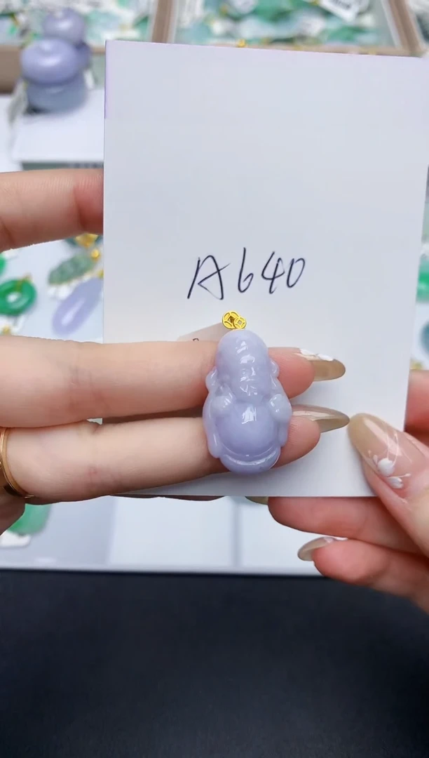 翡翠18K金镶嵌颈饰天然缅甸A货翡翠