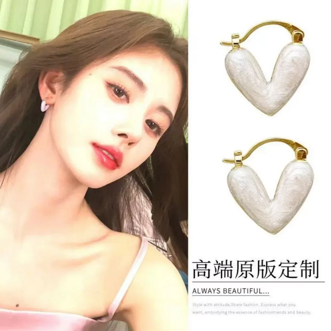 铜合金耳饰 2239---简约百搭鞠婧祎同款爱心