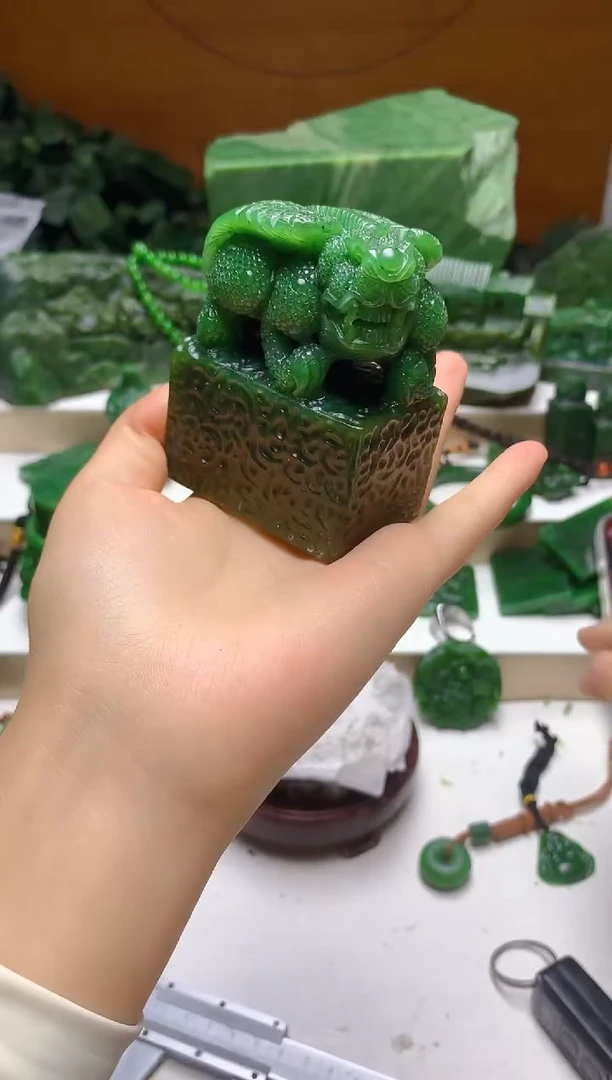 和田玉（碧玉）未镶嵌摆件0