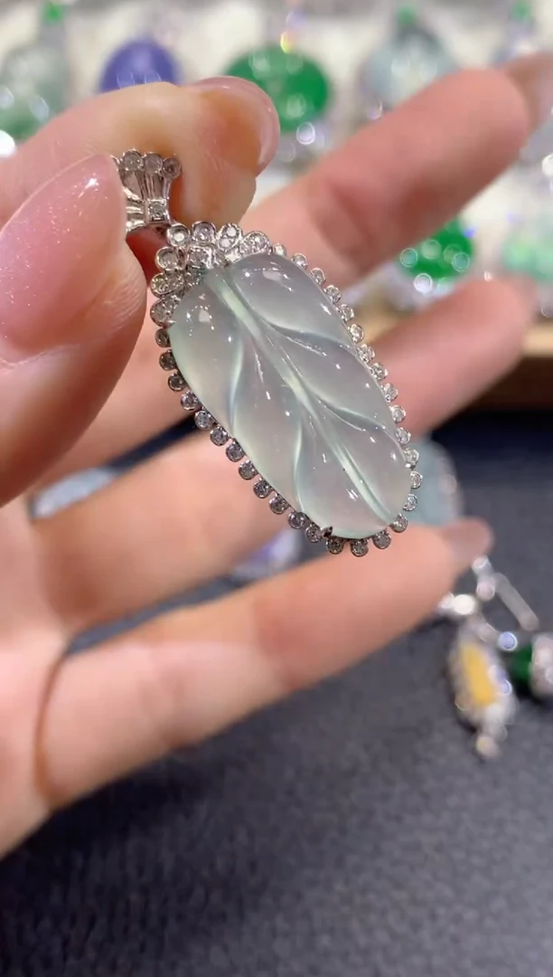 吊坠(不含链)18K金镶嵌翡翠C12翡翠
