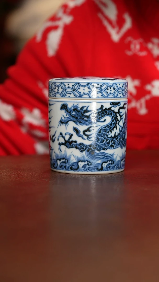 【闪购商品】元青花龙纹茶叶罐