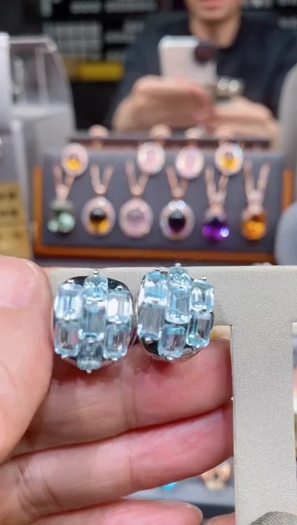 【闪购商品】托帕石耳钉银S925镶嵌托帕石耳钉