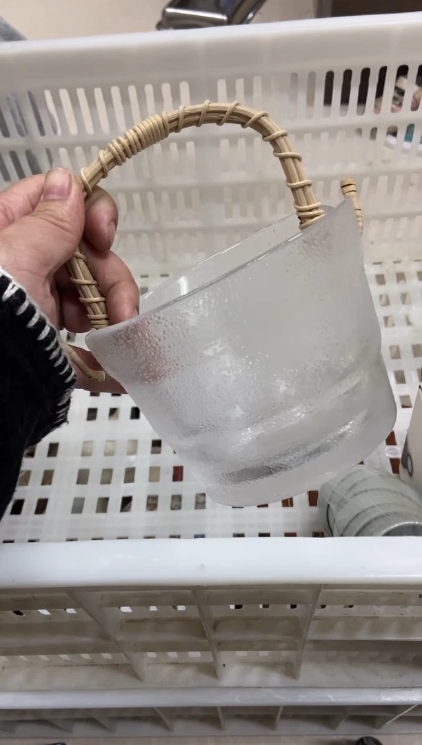 杯无运费险有瑕疵的摄影的产品有使用过的痕迹有点脏介意勿拍