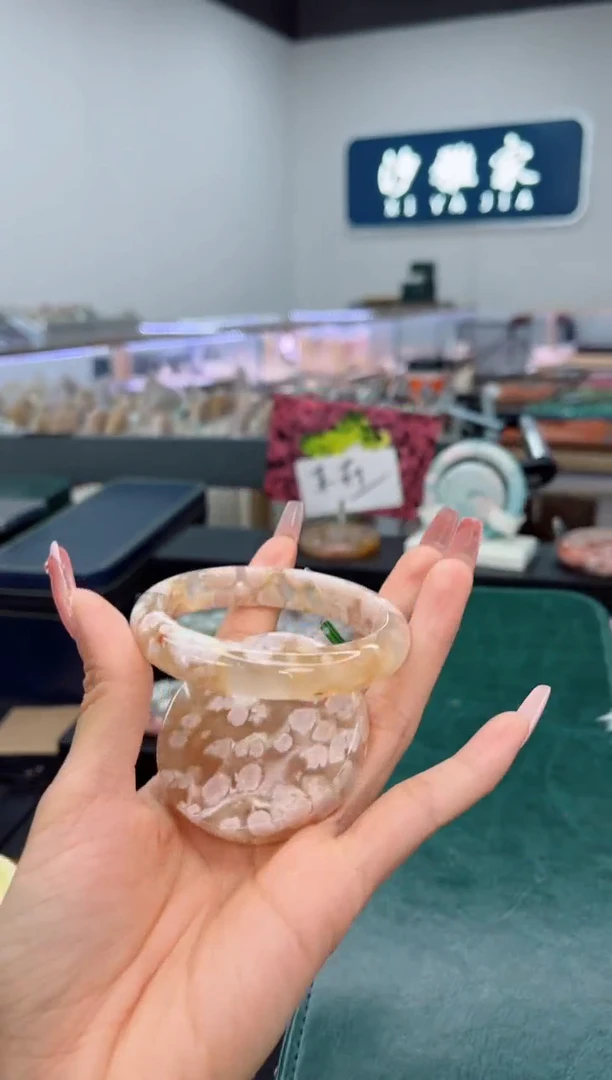 石英质玉手镯未镶嵌56圈口（赠品镯心）642725