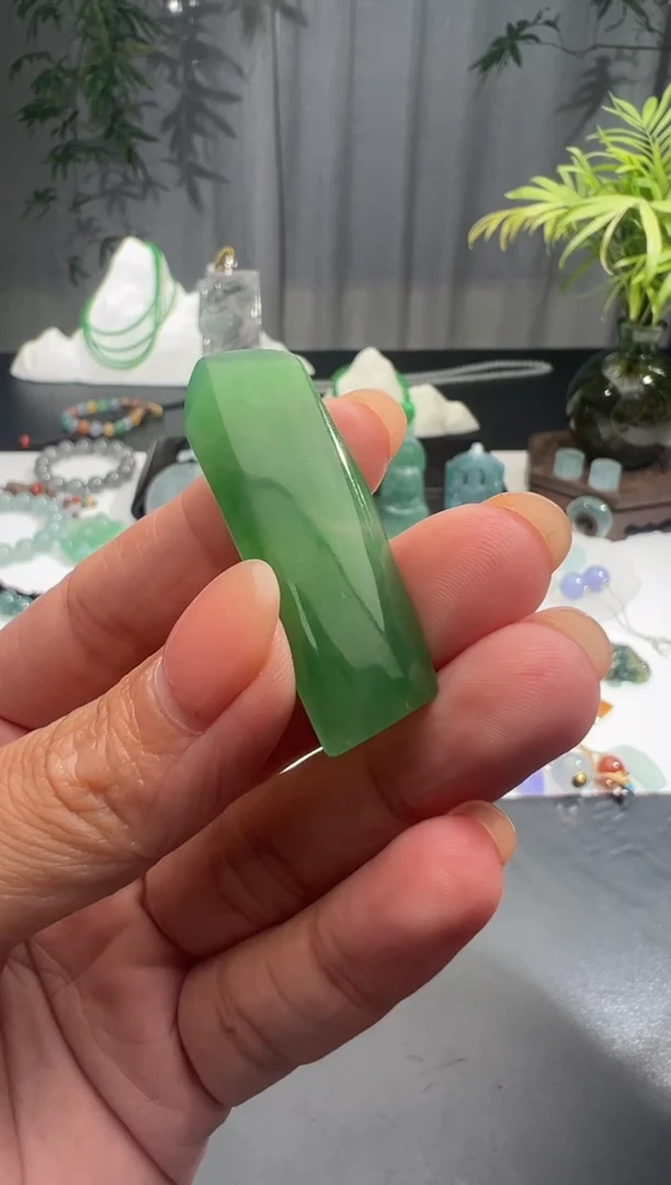 未镶嵌定制翡翠缅甸A货翡翠