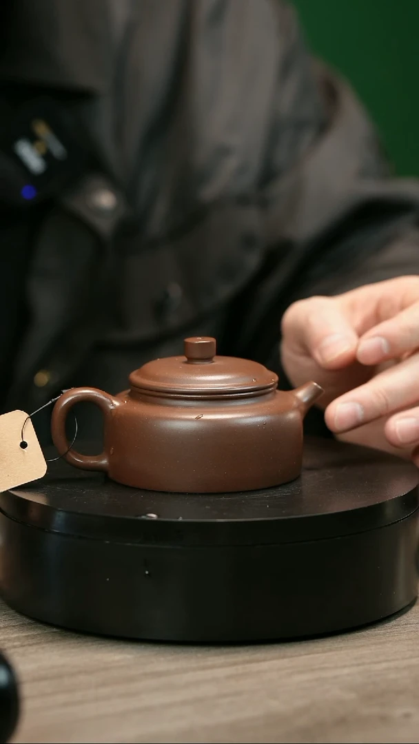 茶壶紫砂苏****利H2311赵信军底槽青扁德中