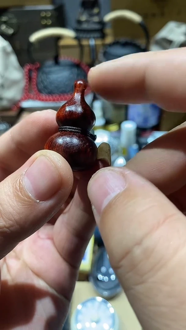 瓷片闪购商品 如图所示