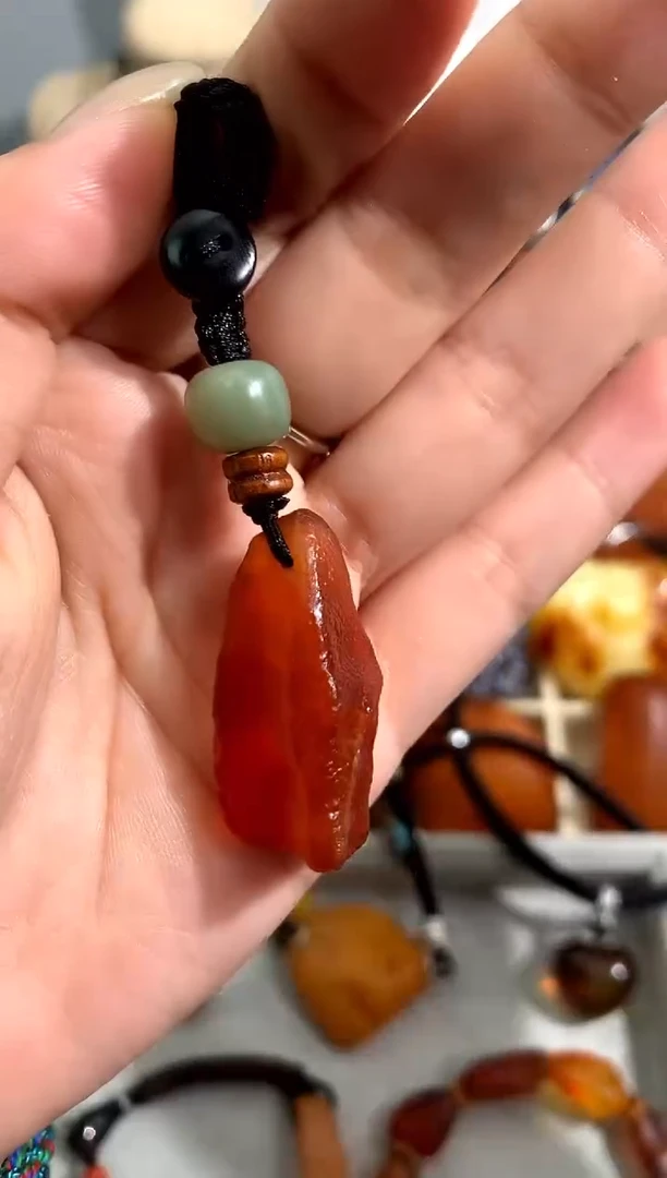 【闪购商品】蜜蜡裸石未镶嵌似玉