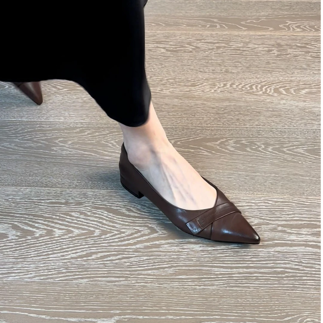 2.5CM水洗小牛皮气质浅口低跟休闲跟鞋单鞋尖头平底浅口妈妈鞋