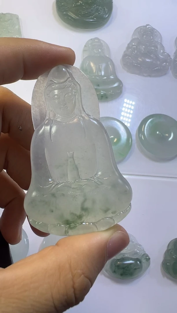 未镶嵌定制翡翠素衣