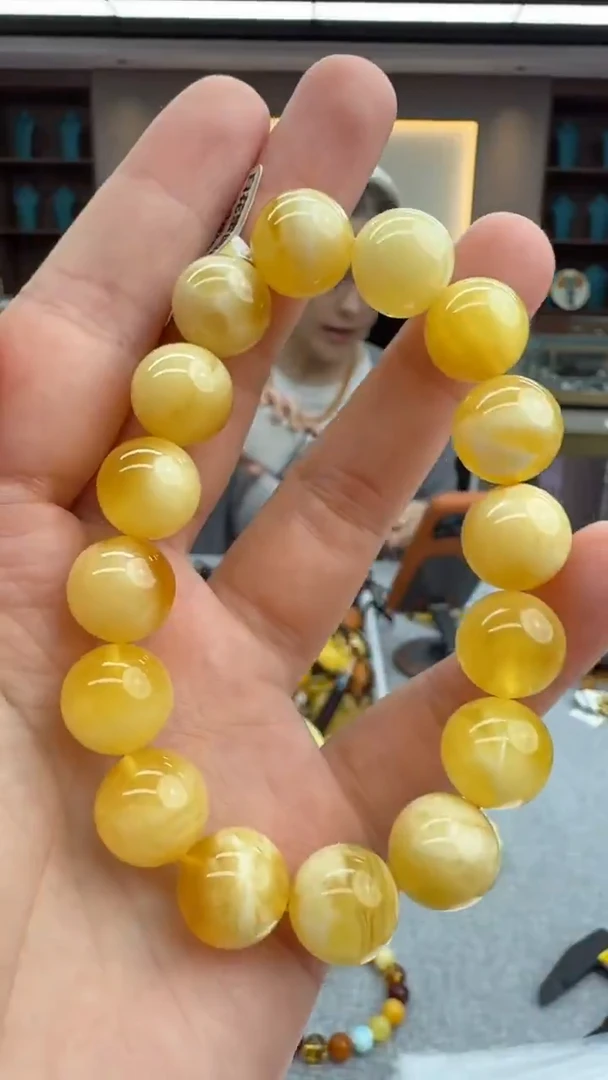 手链琥珀未镶嵌135秒拍号 假一罚三