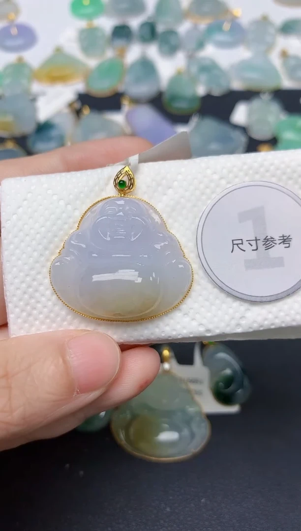 翡翠18K金镶嵌颈饰天然缅甸A货翡翠