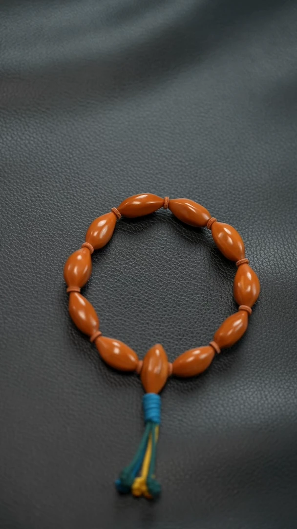 手串/手链橄榄核百万水晶核 三通款