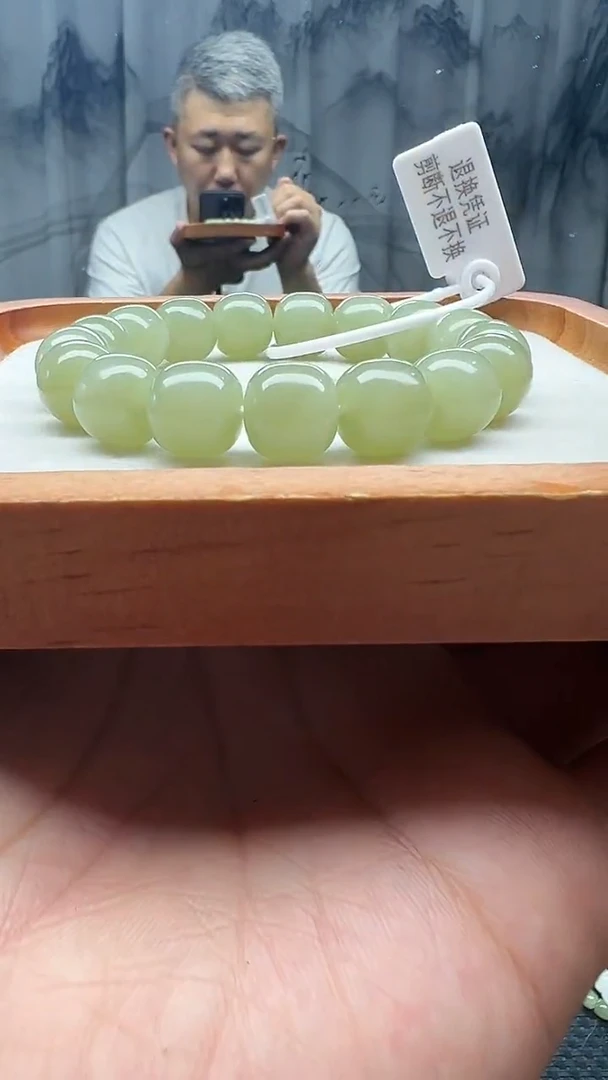 手串未镶嵌和田玉湖水绿老邢情水卡13纯天然拍一发一