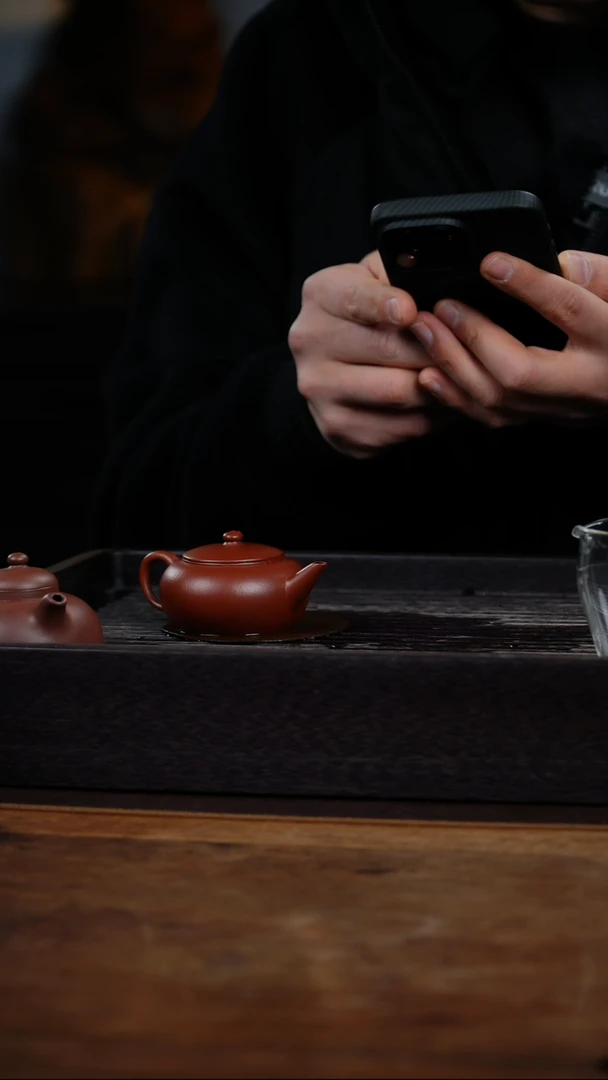 【闪购商品】紫砂茶壶85c  轴圆水平