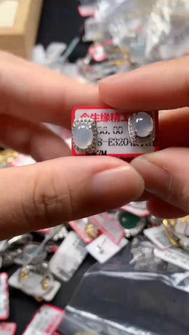 翡翠戒指银S925镶嵌天然A货缅甸翡翠