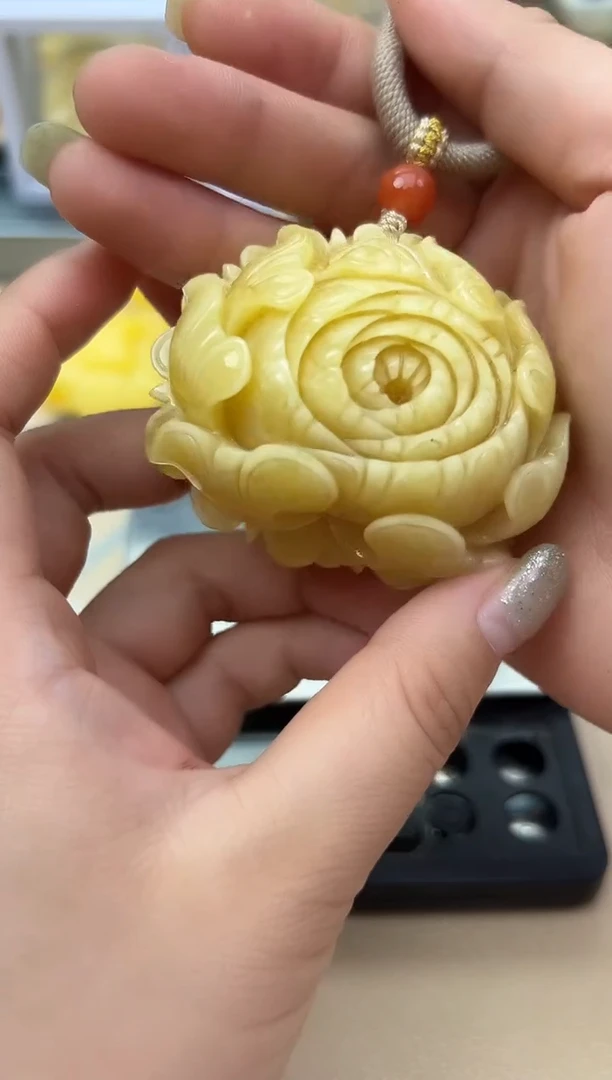 未镶嵌蜜蜡裸石蜜蜡吊坠
