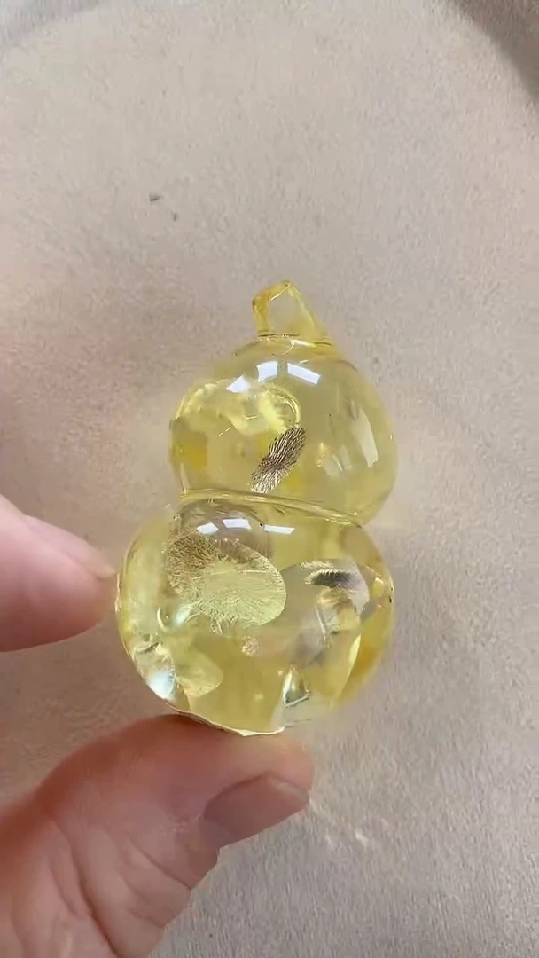 琥珀颈饰未镶嵌吊坠