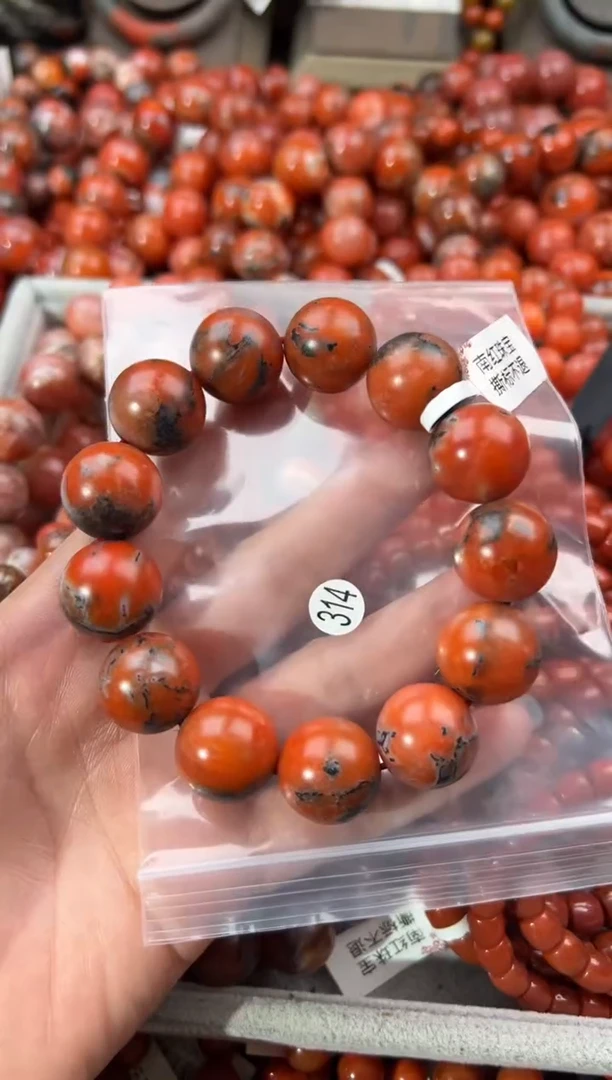 未镶嵌手串南红玛瑙M***C17