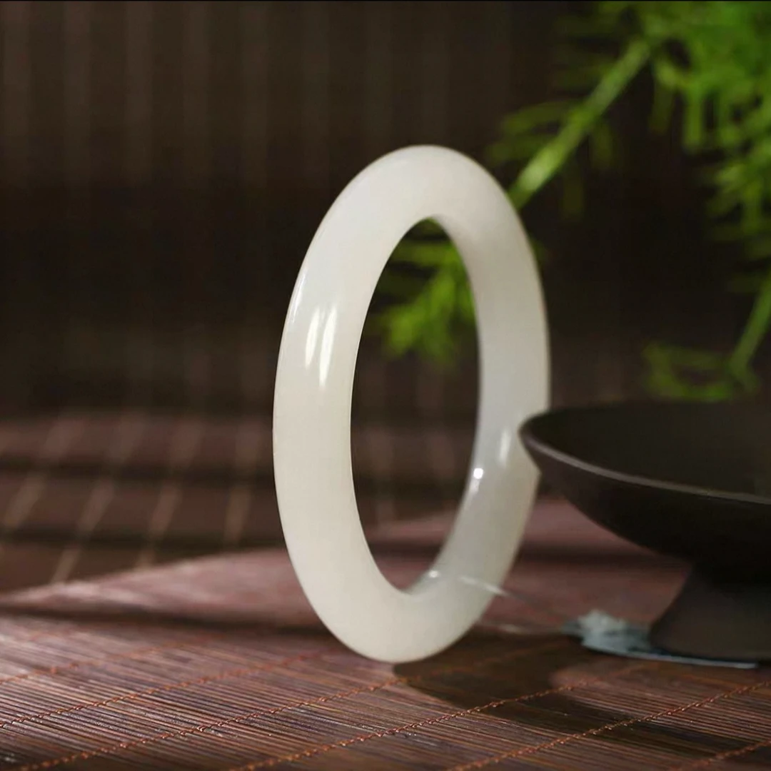 【严选】时尚大气百搭珐琅手镯【带礼盒】D107