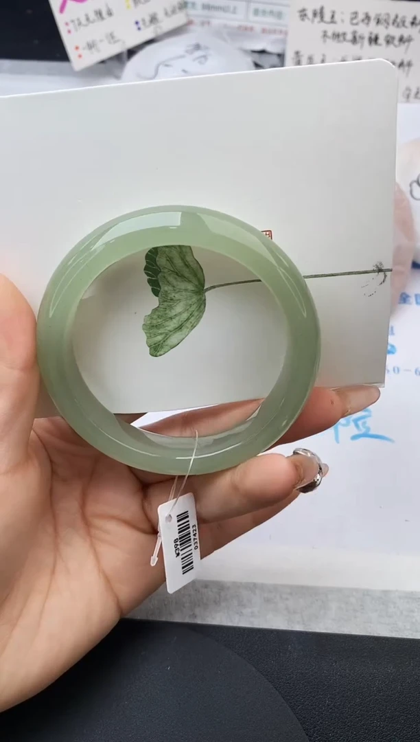 未镶嵌手镯石英质玉w177-DB55+