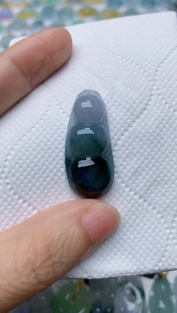 翡翠未镶嵌颈饰天然缅甸A货翡翠