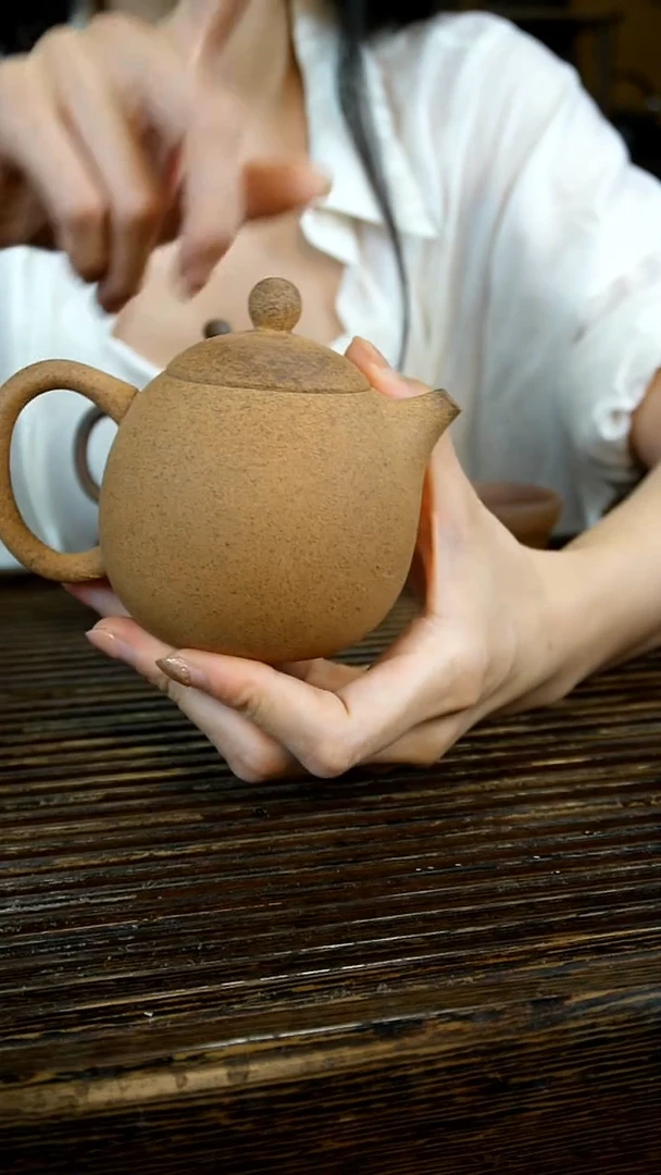 原矿老岩泥 黄泥段龙蛋壶240cc