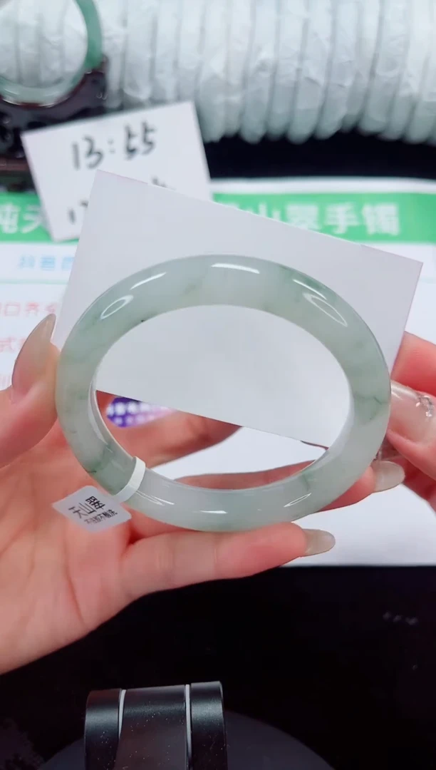 未镶嵌手镯石英质玉300-60/61