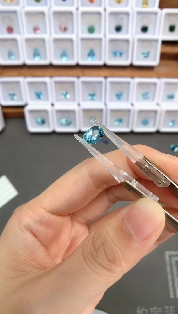 未镶嵌裸石定制海蓝宝石1.2ct 01020 圣玛