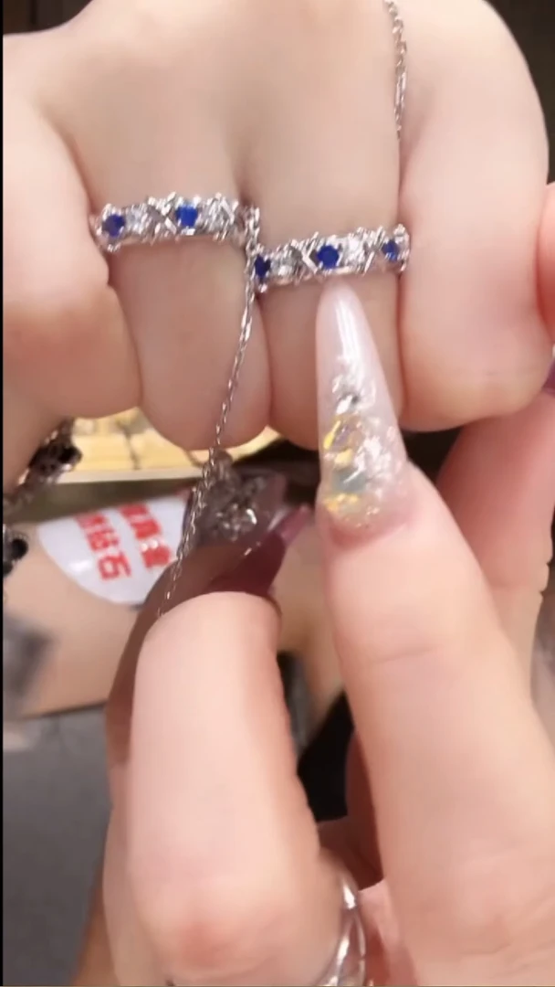 铂Pt950镶嵌戒指钻石蓝色力量戒指