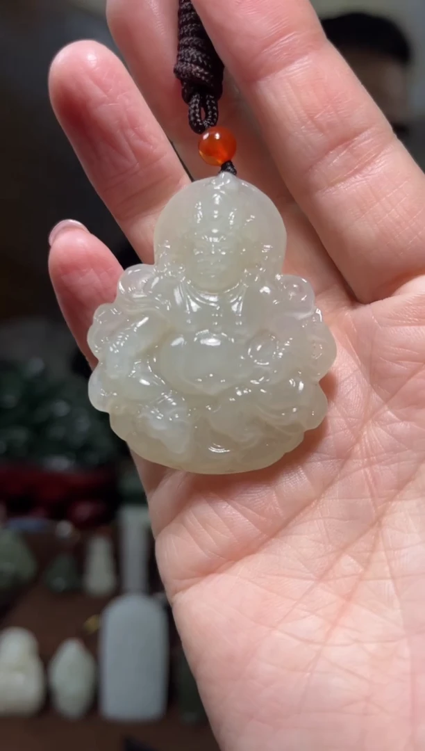 颈饰未镶嵌和田玉·