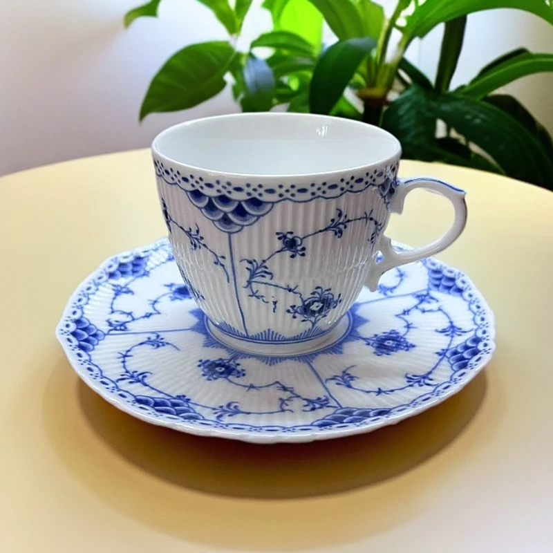 丹麦皇家哥本家蕾丝唐草系列复古手绘浮雕下午茶骨瓷摩卡咖啡杯