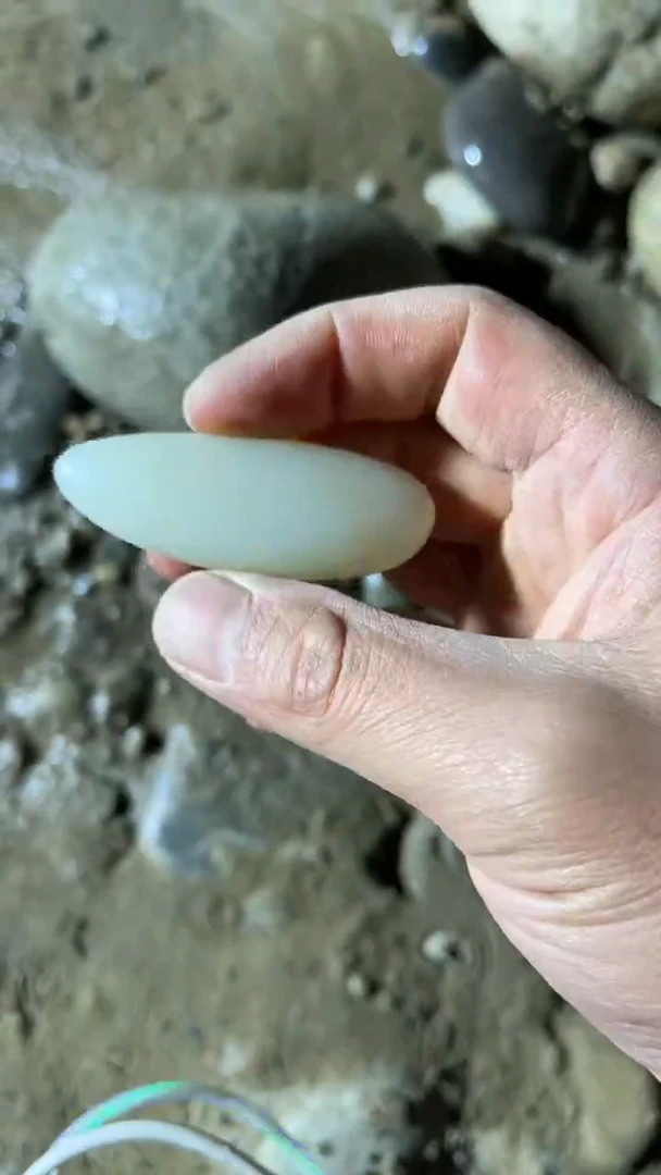 和田玉未镶嵌吊坠(不含链)004