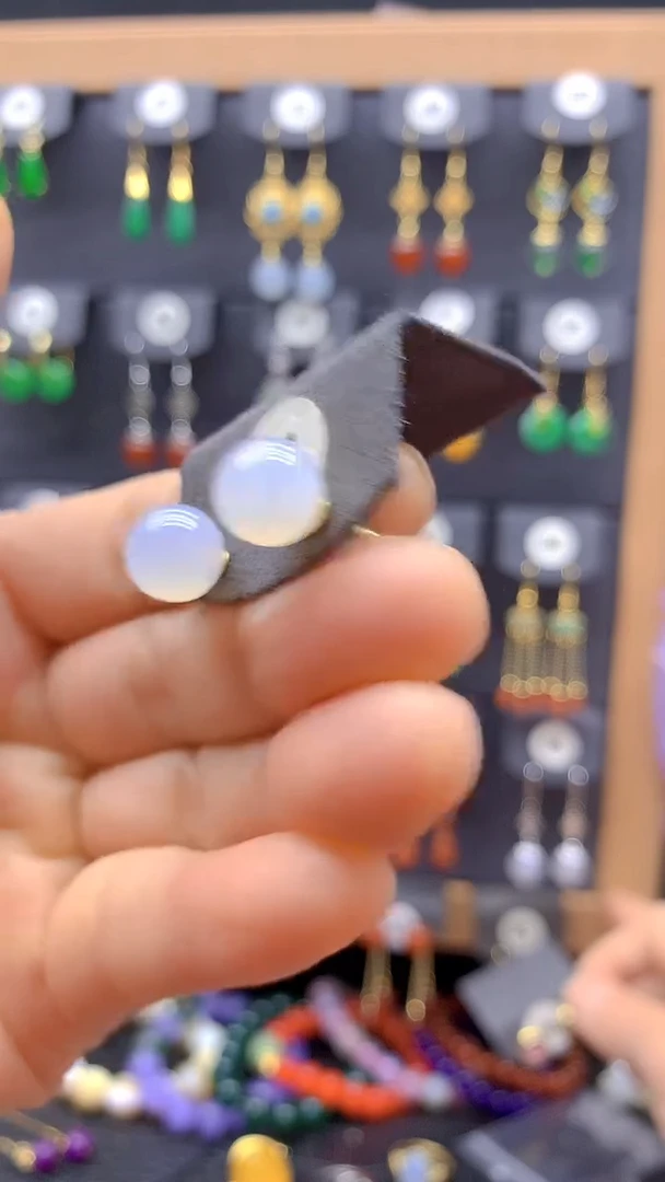 【闪购商品】玛瑙/玉髓耳坠未镶嵌耳饰