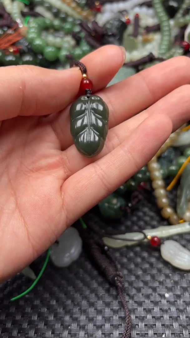 【闪购商品】和田玉颈饰未镶嵌.