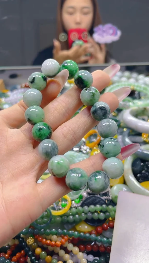 颈饰未镶嵌翡翠12MM/U/翡翠A货，一件也是批发价