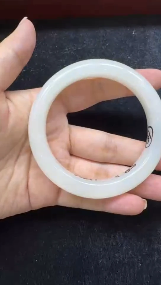 和田玉手镯未镶嵌616圈口59.7