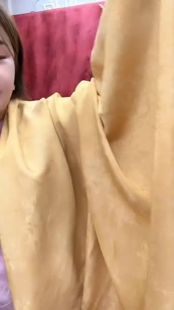 无纺布19号黄色金丝植物丝浮雕1.5米