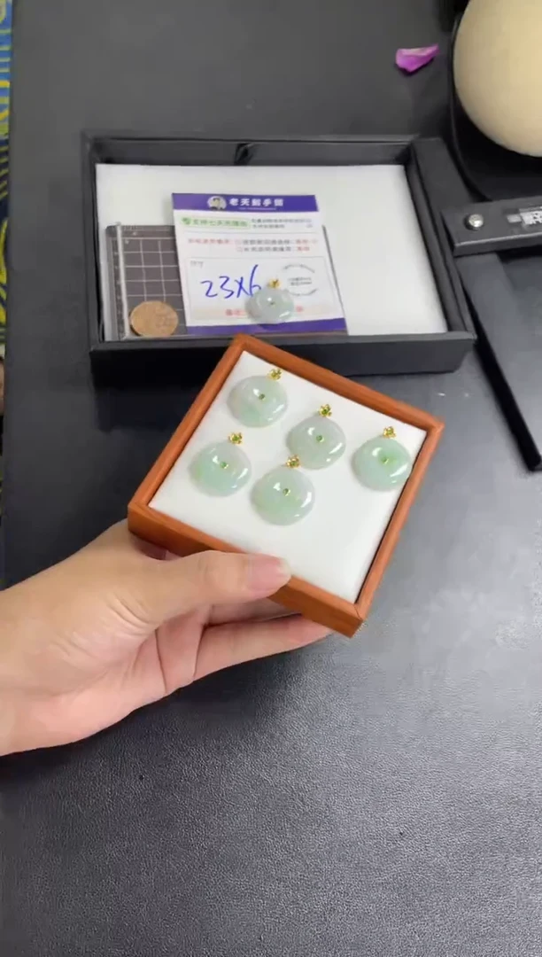 18K金镶嵌挂件翡翠平安扣FL14配绳/多样性发其一CP