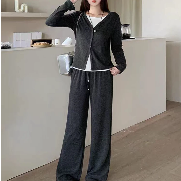 24135款假两件上衣+高腰阔腿裤休闲运动两件套（以直播间实物为准）